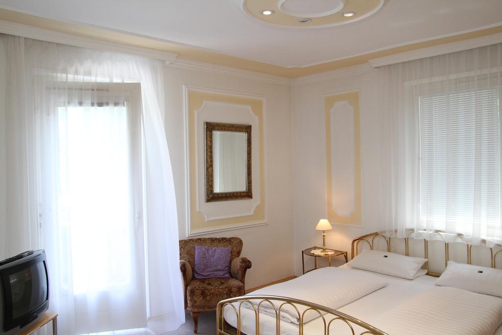 Romantic-Pension Albrecht - Since 1901 Hohenschwangau Exterior photo